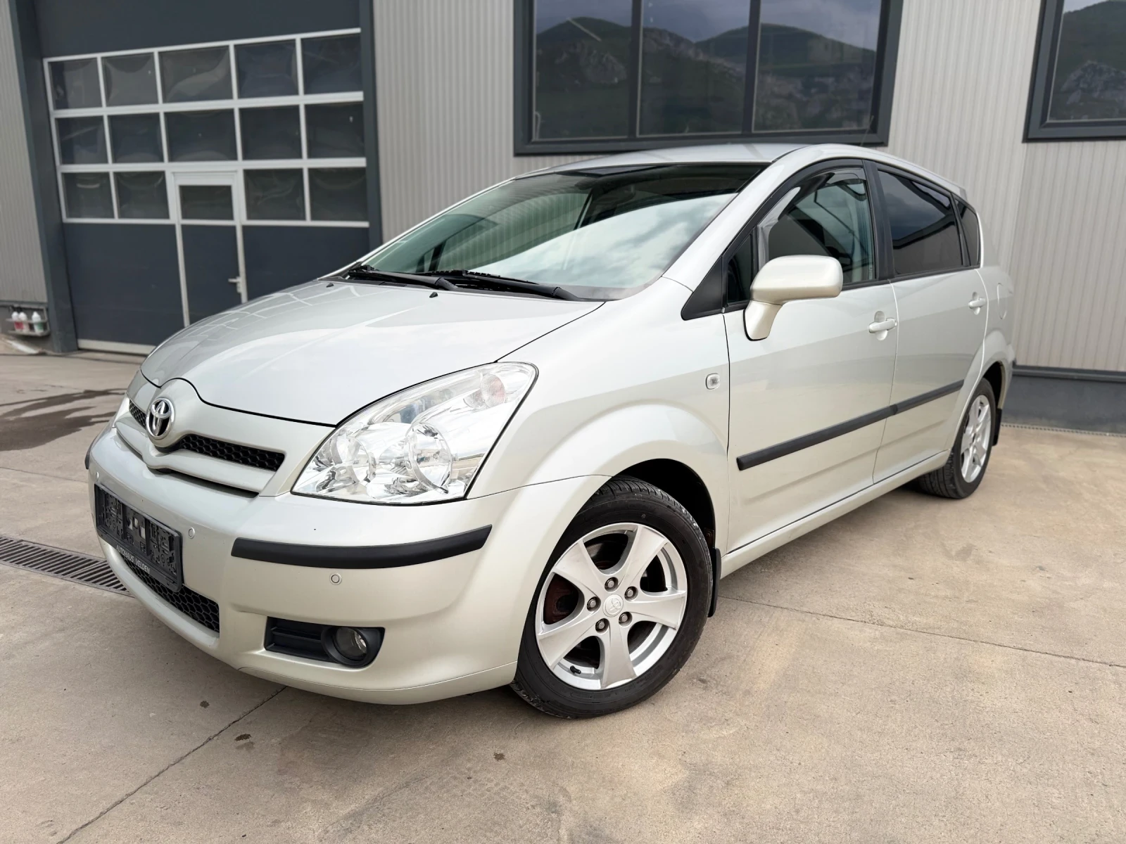 Toyota Corolla verso AVTOMAT 6+ 1, снимка 1