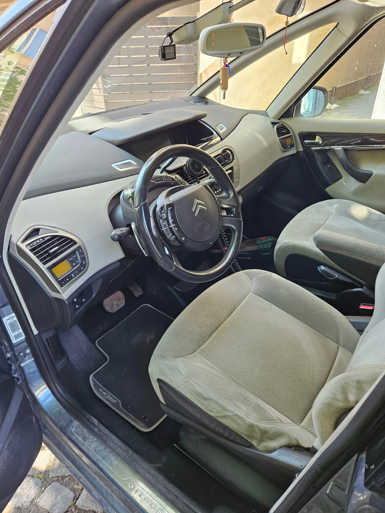 Citroen C4 Picasso EXCLUSIVE 2.0 HDI, 7-места - изображение 5
