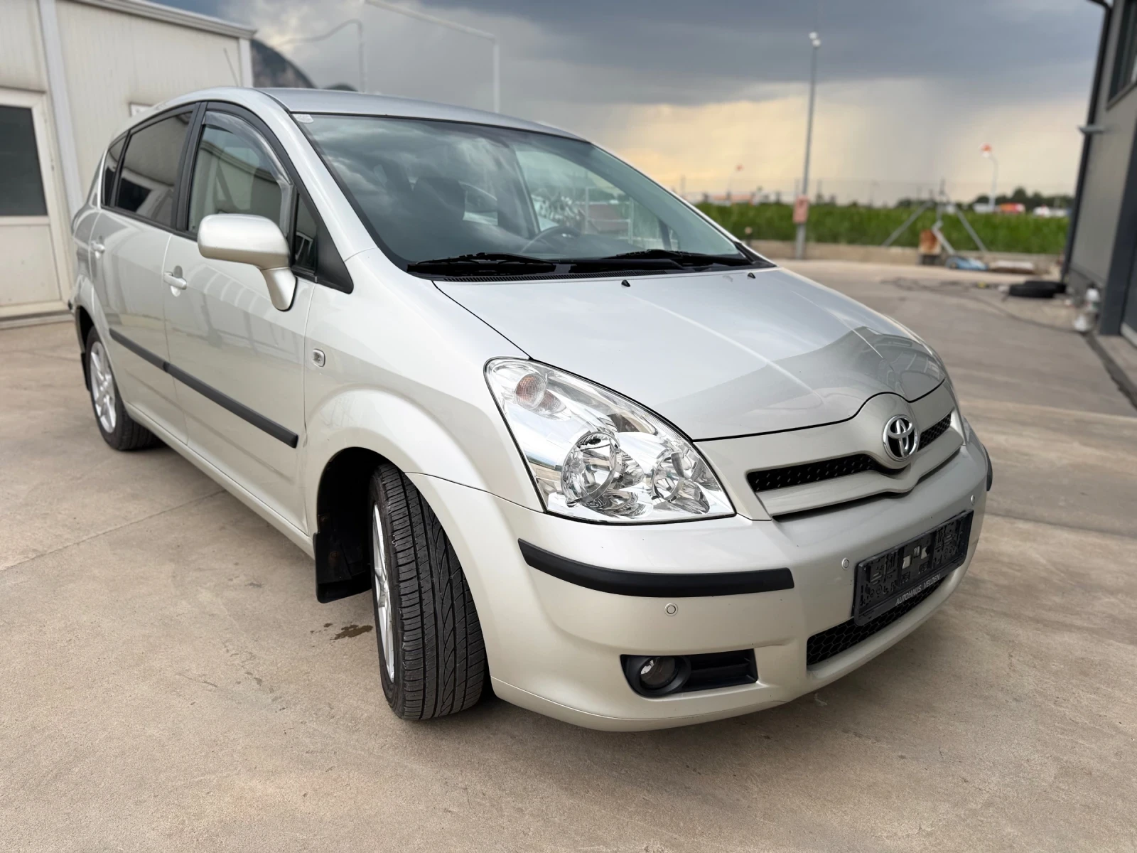 Toyota Corolla verso AVTOMAT 6+ 1 - изображение 7