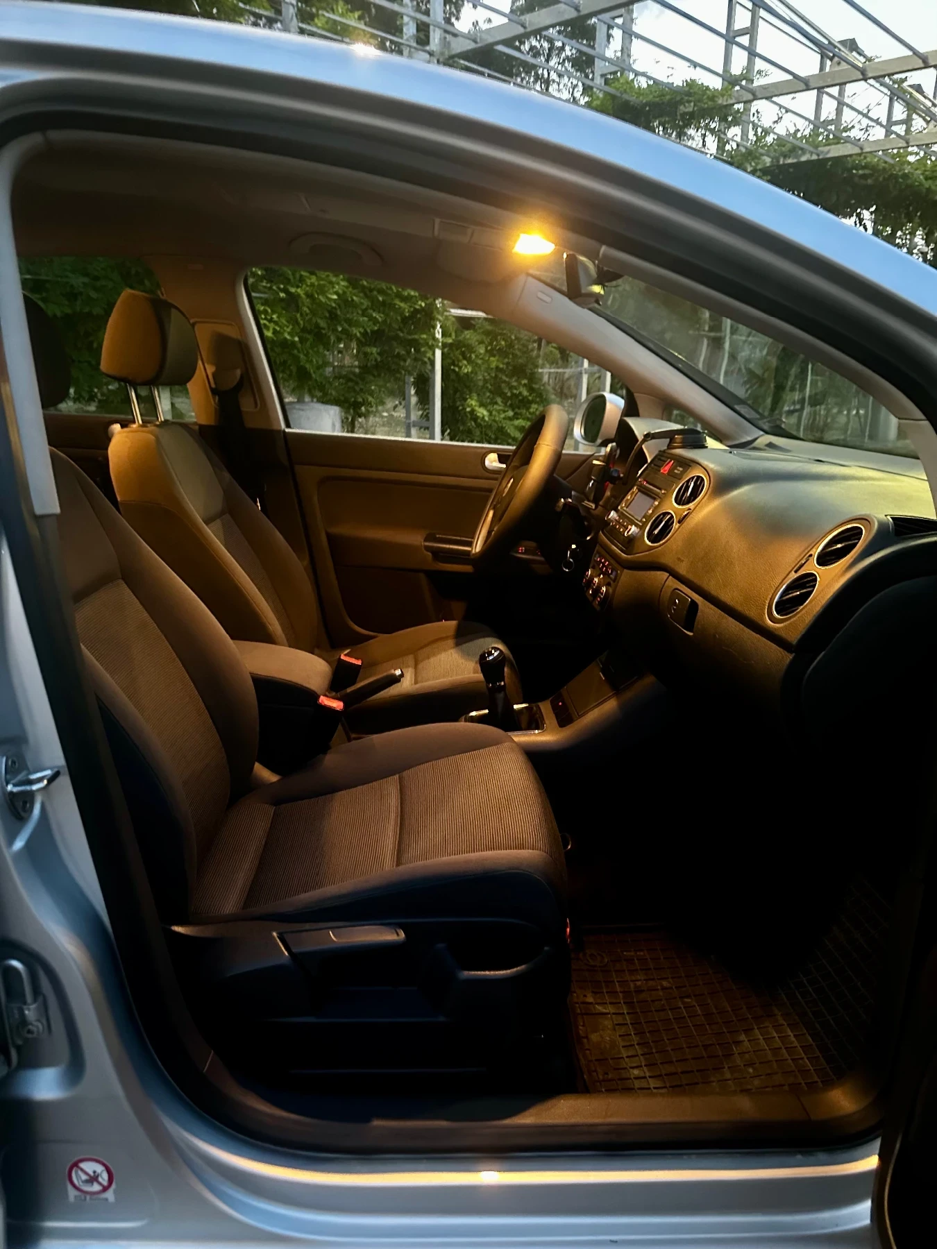 VW Golf Plus  - изображение 10