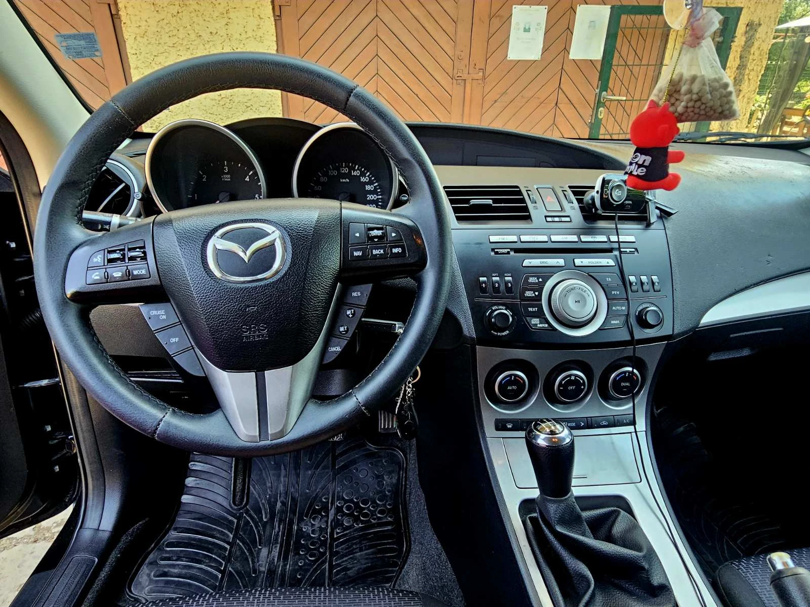 Mazda 3 1.6HDI - изображение 3
