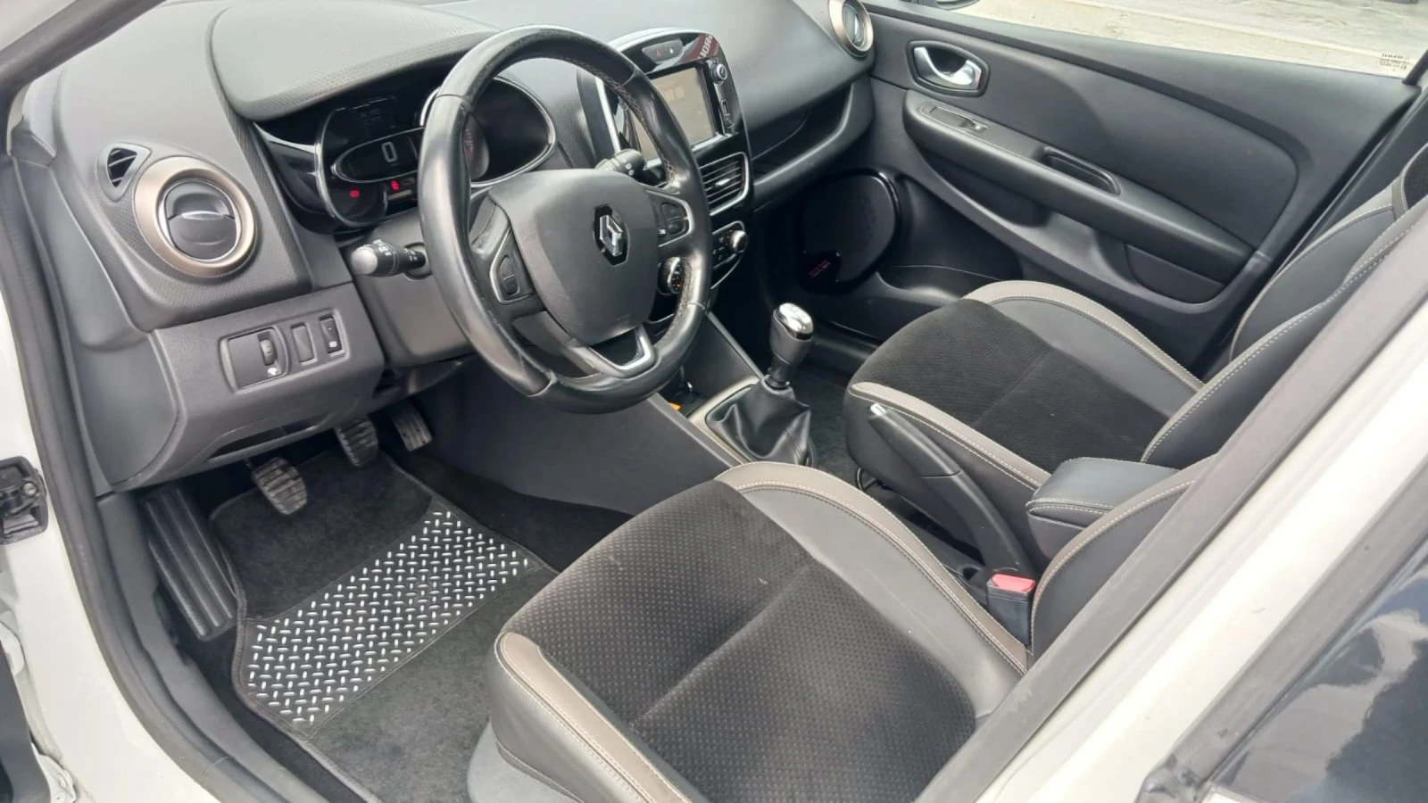 Renault Clio 1.5 dci KEYLESS - изображение 7