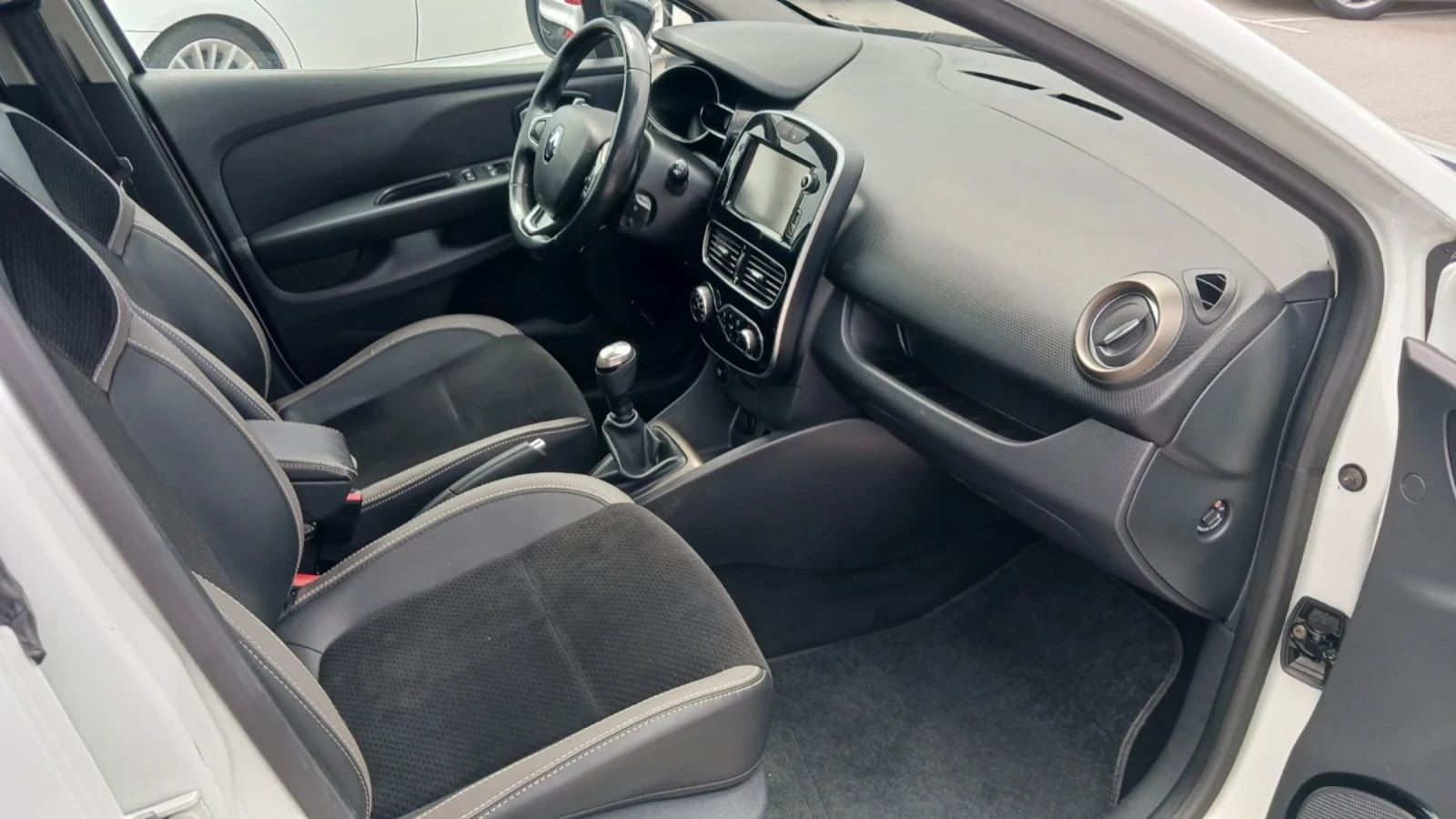 Renault Clio 1.5 dci KEYLESS - изображение 9