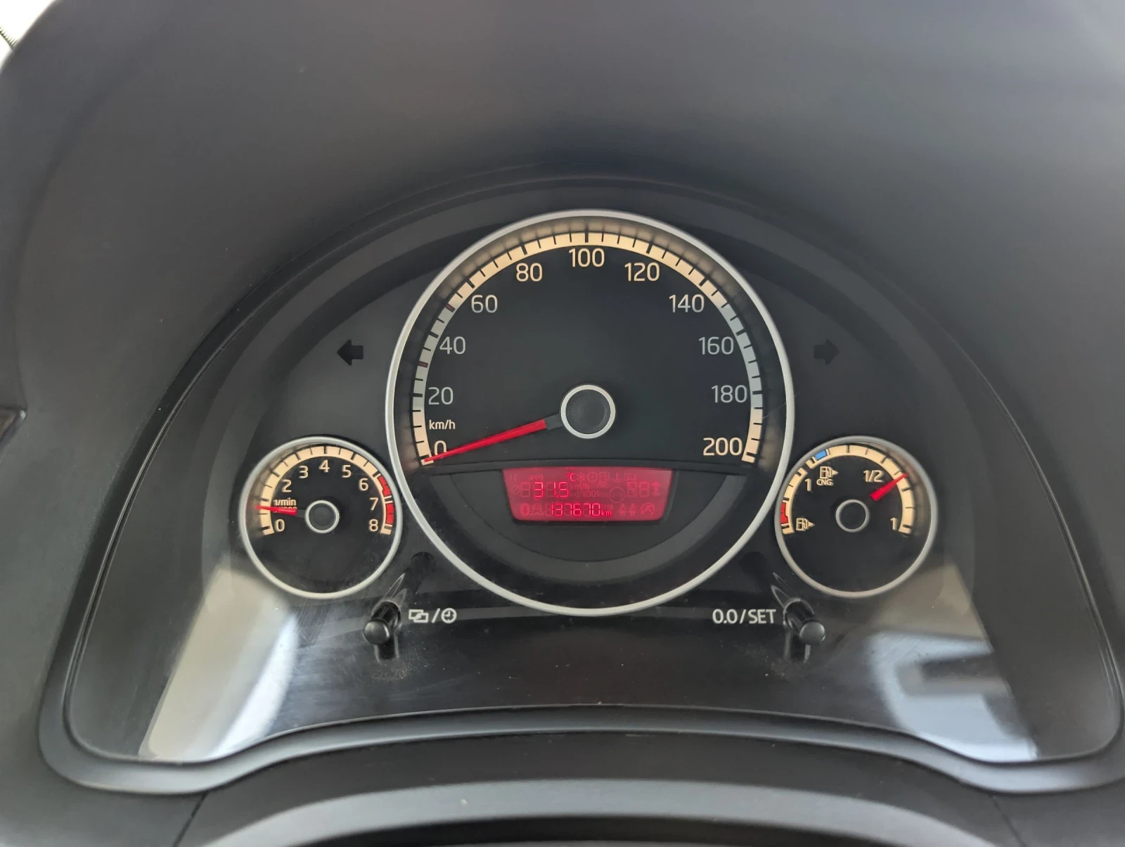VW Up 1.0i*  Garmin*   | Mobile.bg   15
