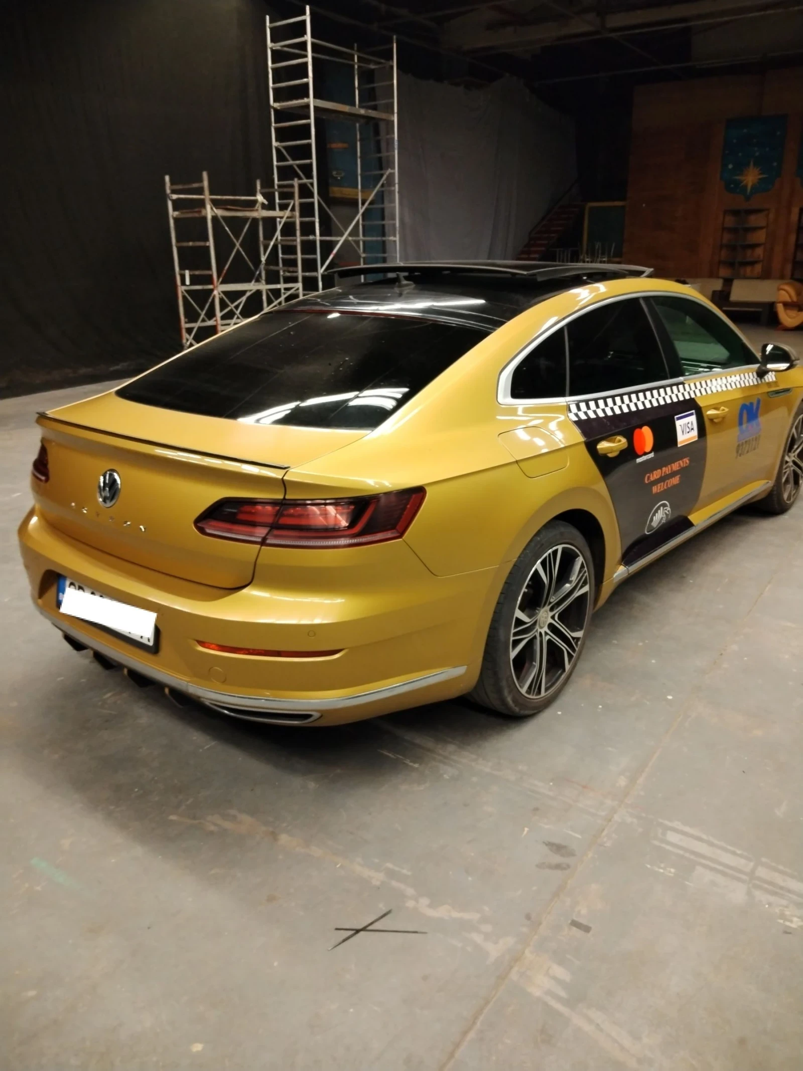 VW Arteon 2.0 Tdi -190k DSG-7 FULL MATRIX, снимка 6 - Автомобили и джипове - 51708084