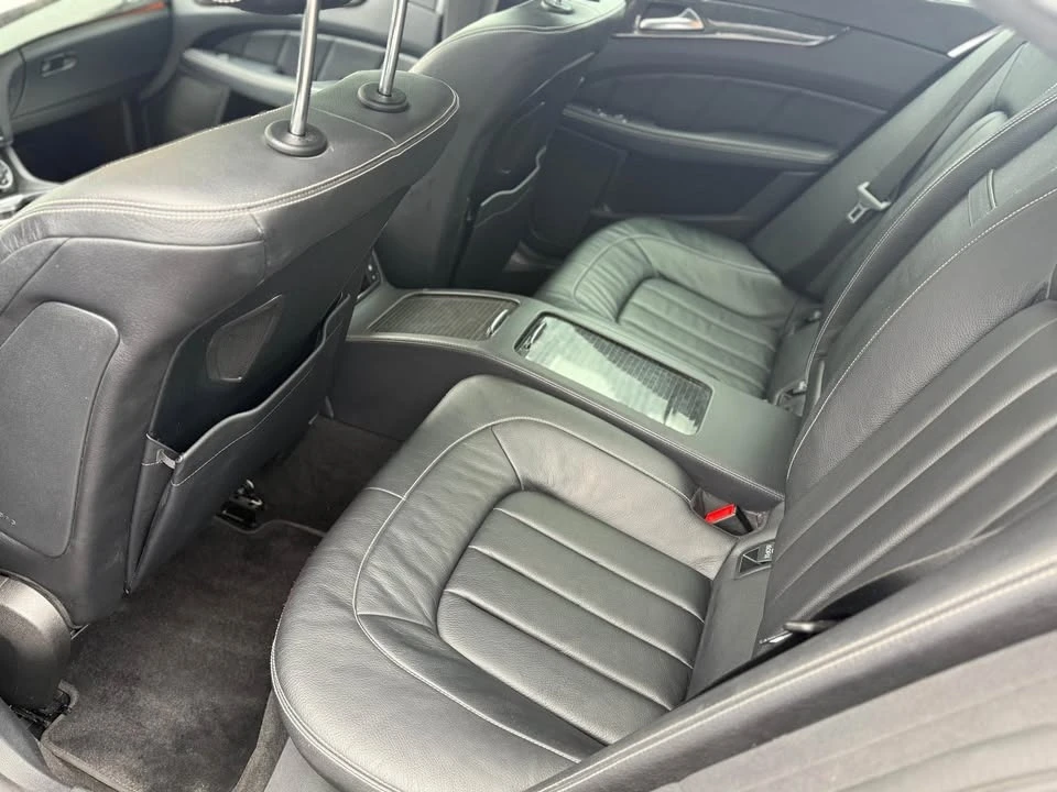 Mercedes-Benz CLS 550 4MATIC * * CARFAX * * АВТО КРЕДИТ * *  - изображение 9