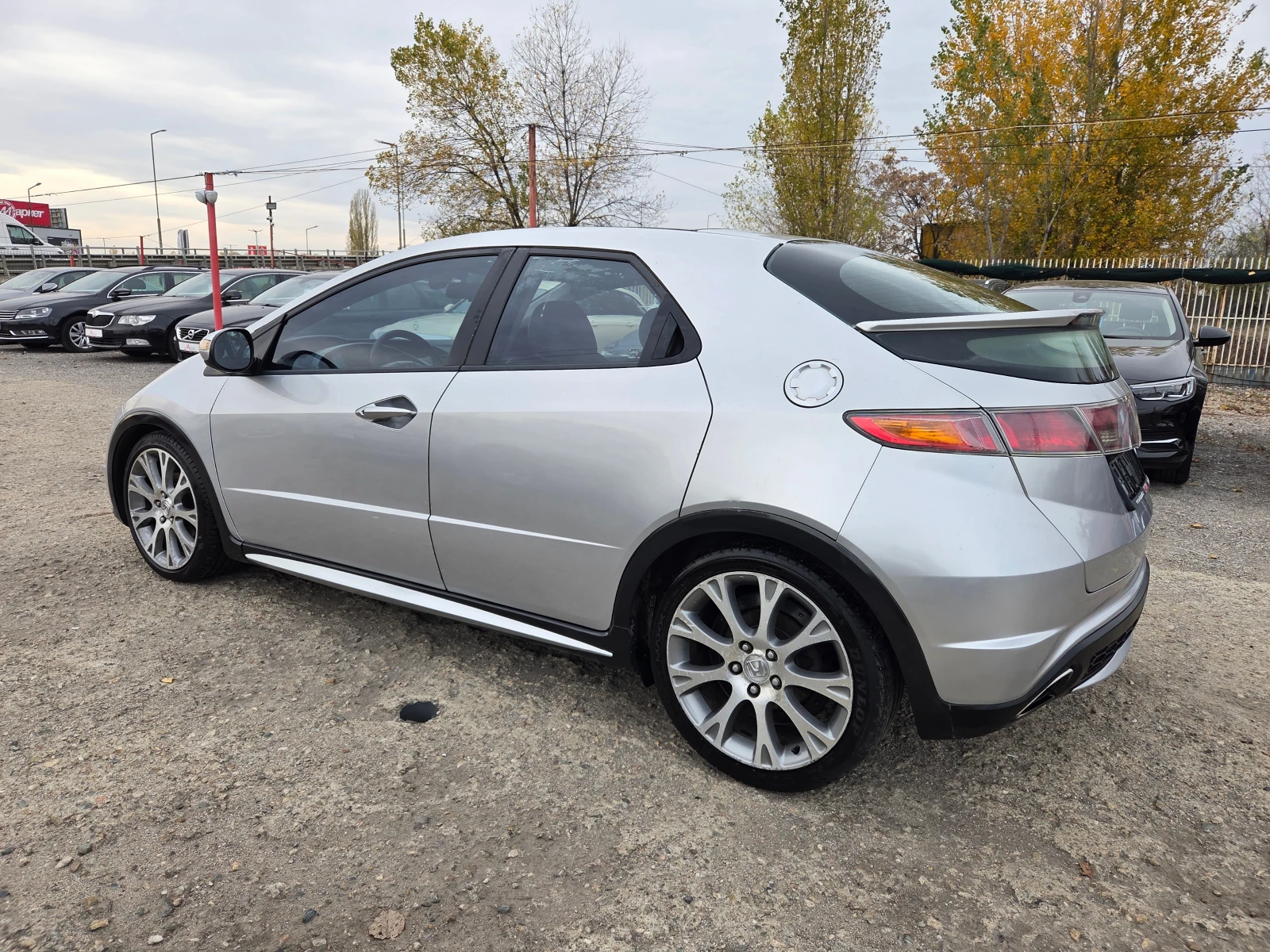 Honda Civic 2.2ctdi/navi/koja - изображение 6