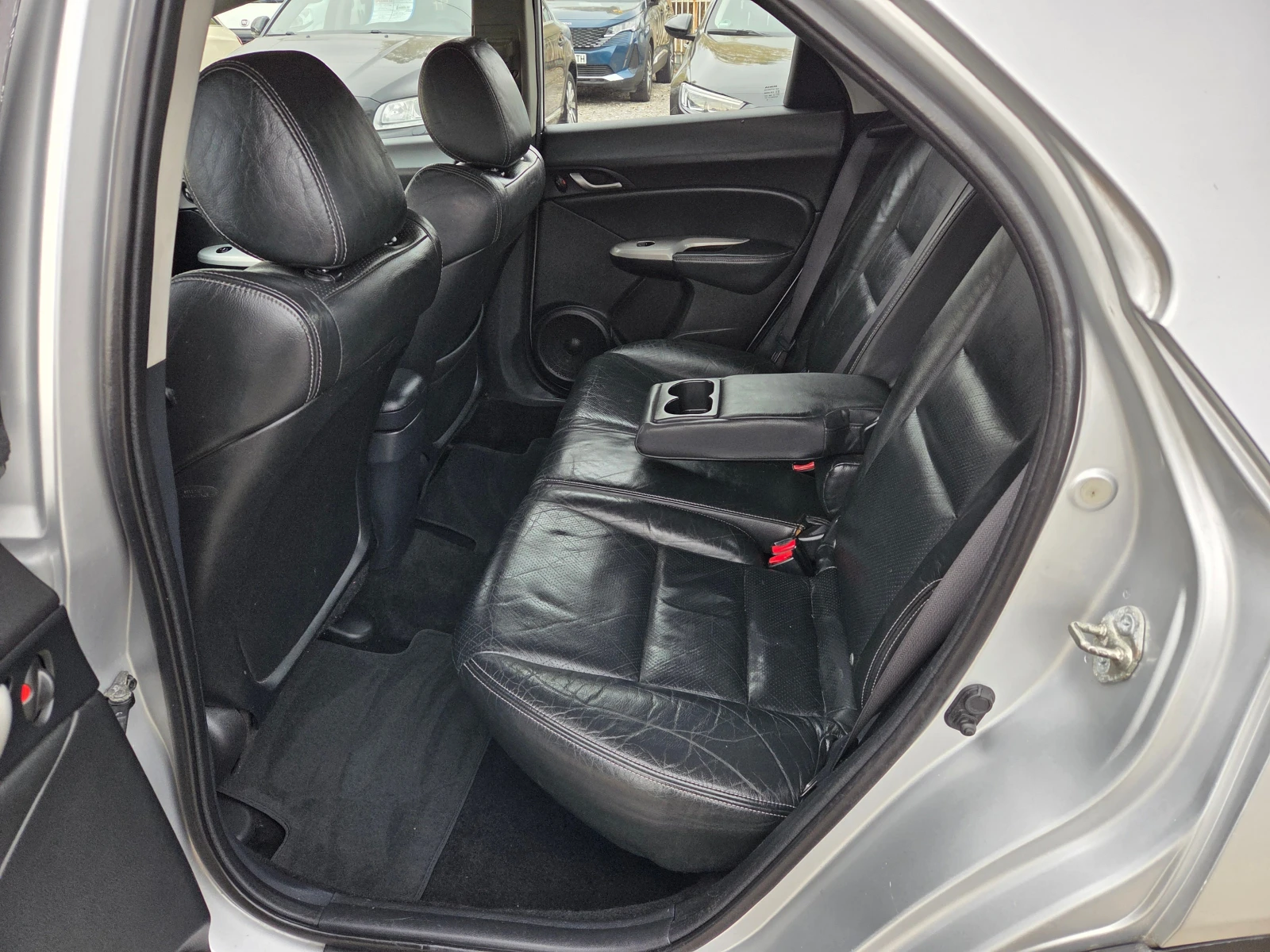 Honda Civic 2.2ctdi/navi/koja - изображение 8