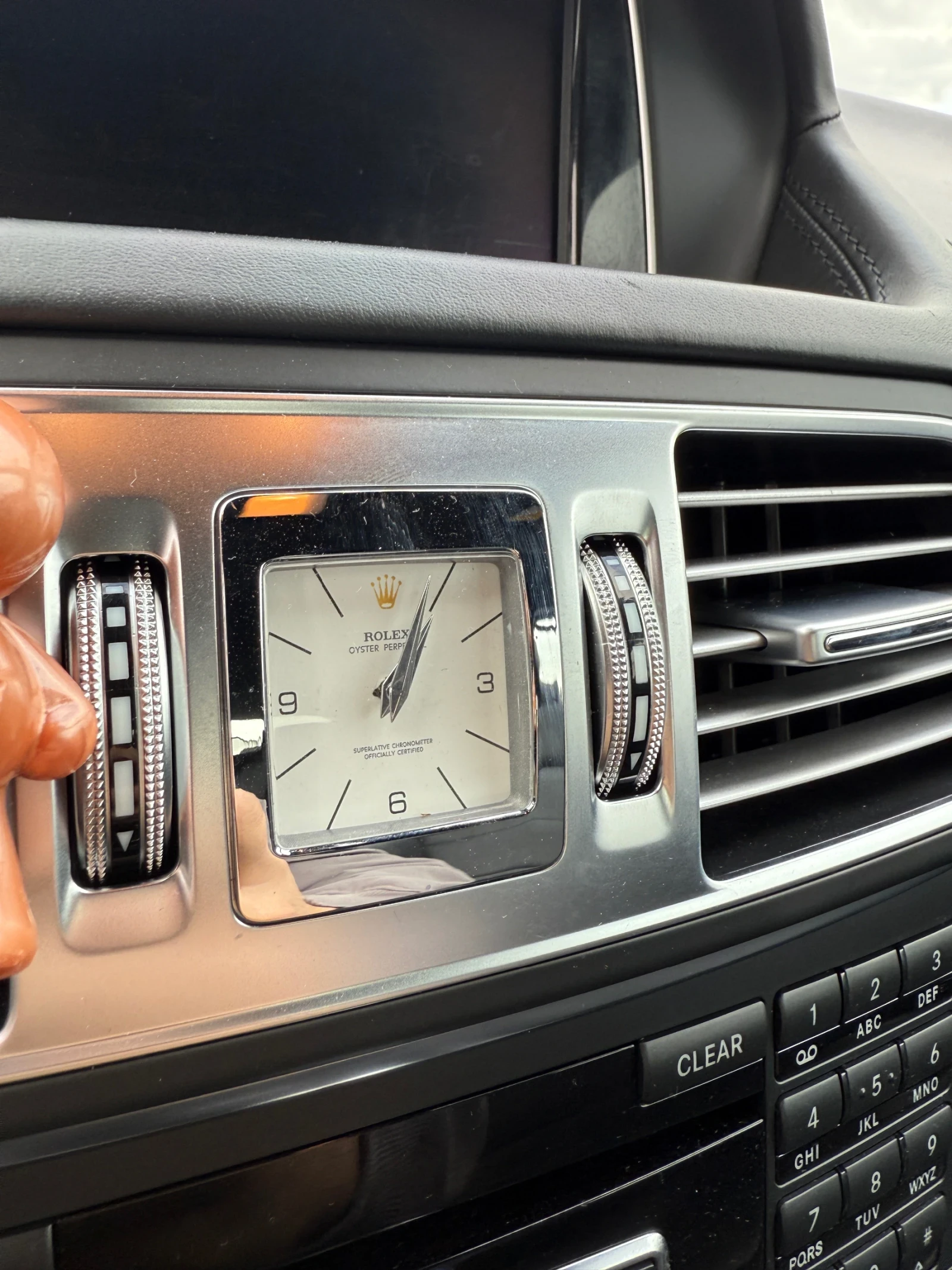 Mercedes-Benz E 350 КАБРИО* 360CAM* ОБДУХВАНЕ* AMG*  - изображение 8