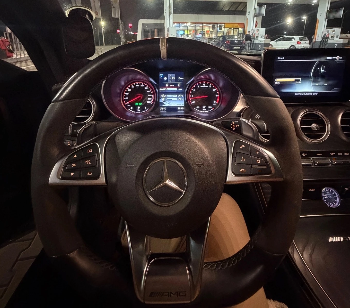 Mercedes-Benz C 63 AMG S - изображение 4