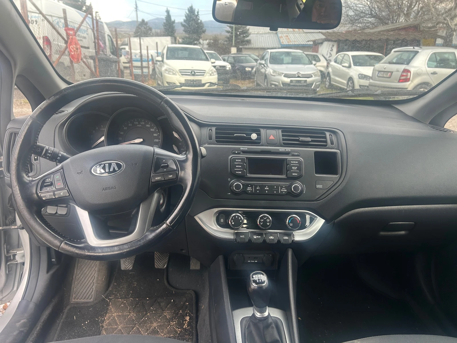 Kia Rio 1.1 | Mobile.bg � ����������� 11
