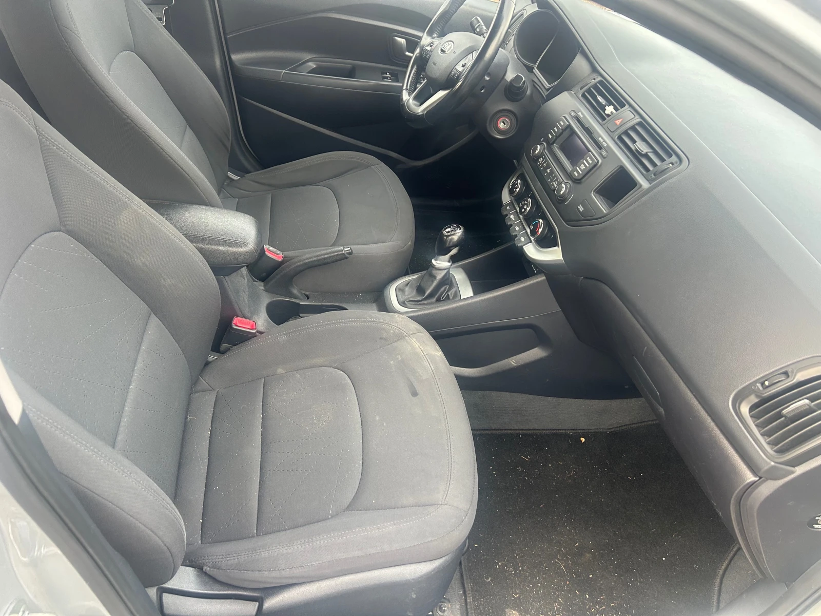 Kia Rio 1.1 | Mobile.bg � ����������� 8