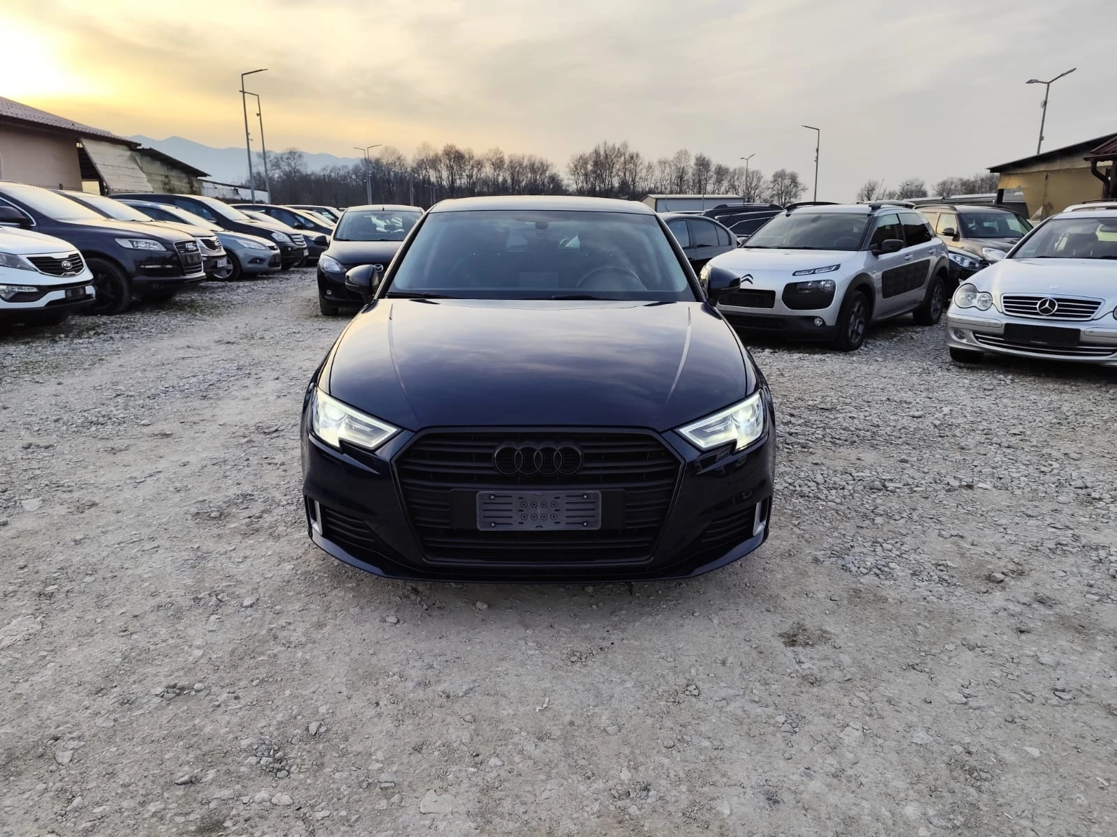 Audi A3 1.6 дизел РЕАЛНИ КЛ., снимка 2 - Автомобили и джипове - 53747145