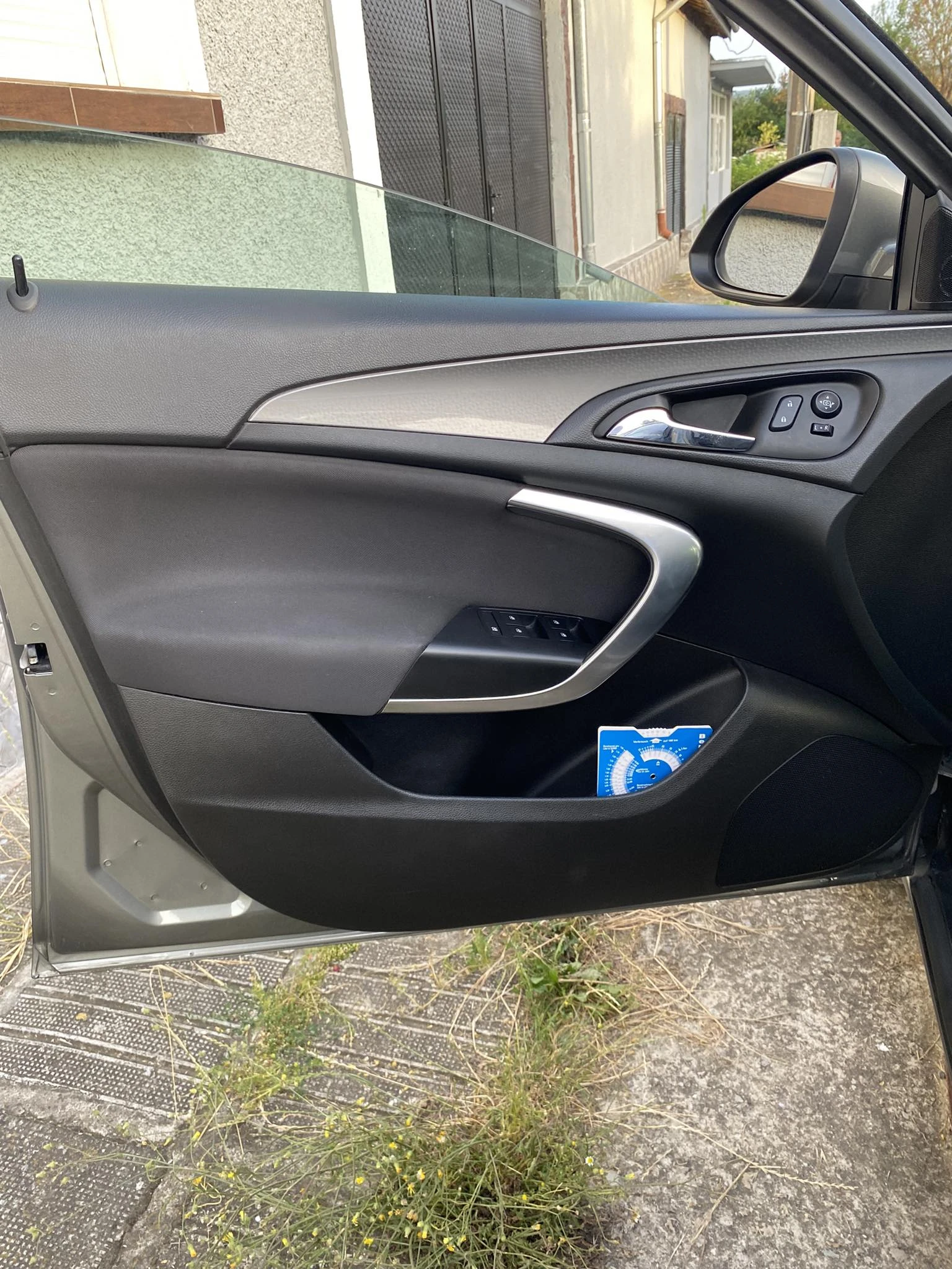 Opel Insignia CDI, снимка 9 - Автомобили и джипове - 53758559