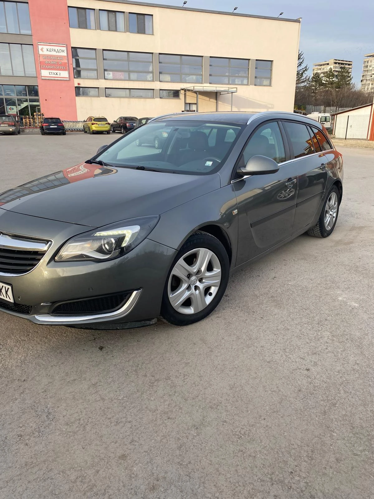 Opel Insignia CDI, снимка 3 - Автомобили и джипове - 53758559