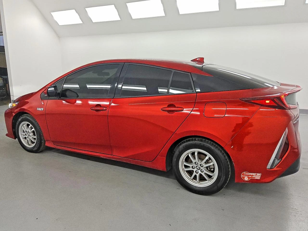 Toyota Prius PRIME PREMIUM, снимка 2 - Автомобили и джипове - 53846439