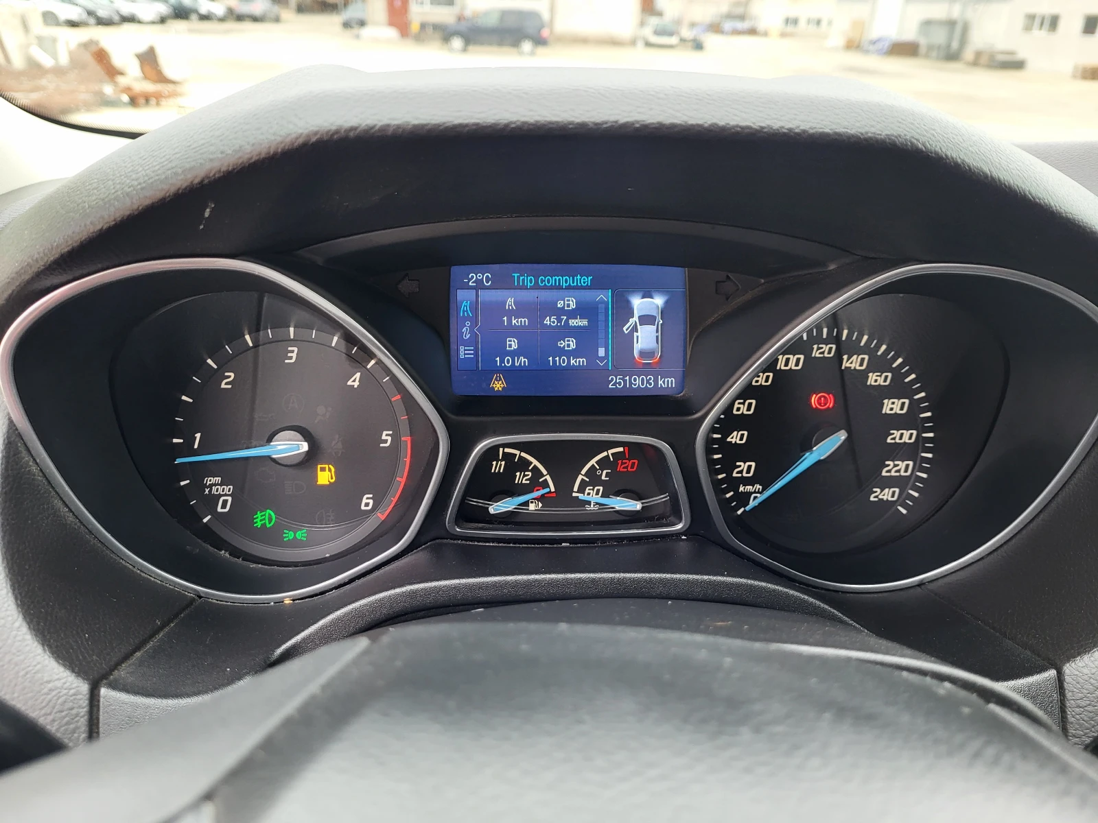 Ford Focus ФУЛ екстри Автоматично паркиране NAVI, снимка 6 - Автомобили и джипове - 54016067