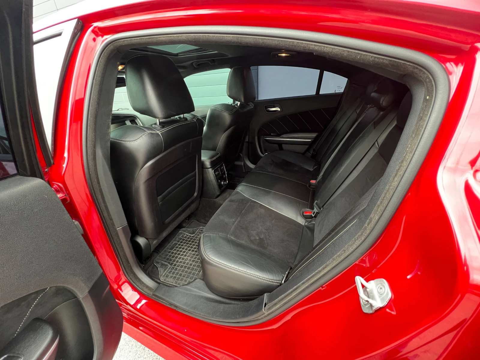 Dodge Charger 6.4 V8 HEMI SRT8, снимка 12 - Автомобили и джипове - 54019576