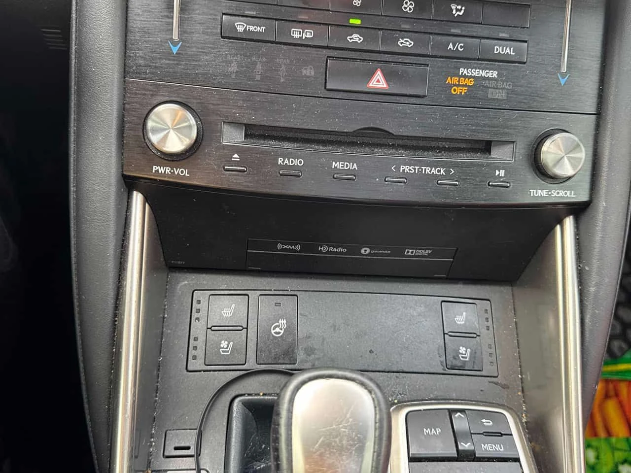 Lexus IS 300 F-SPORT* M/L* DISTRONIC* OБДУХВАНЕ, снимка 13 - Автомобили и джипове - 54628598