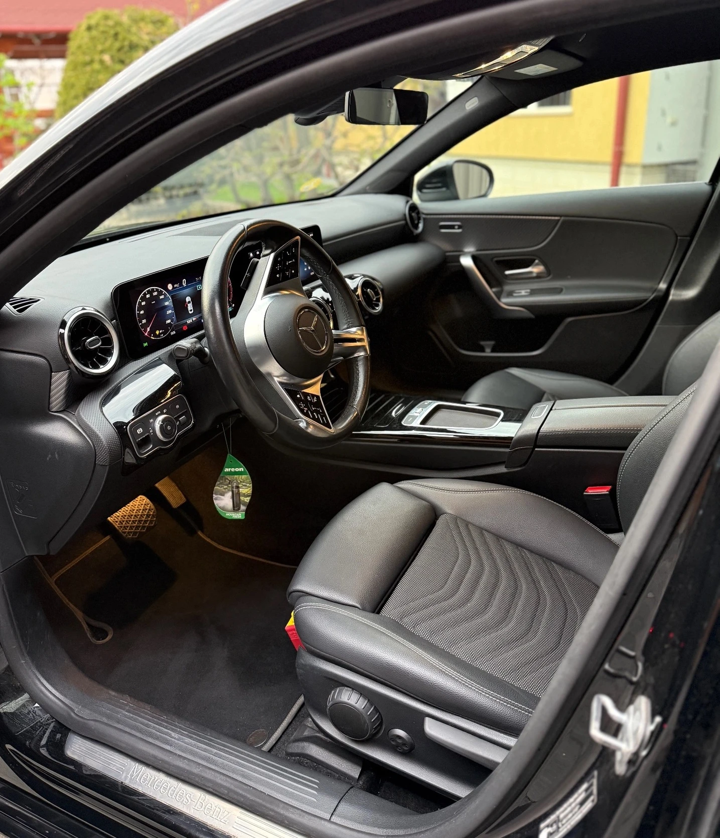 Mercedes-Benz A 200 d, снимка 4 - Автомобили и джипове - 54631655