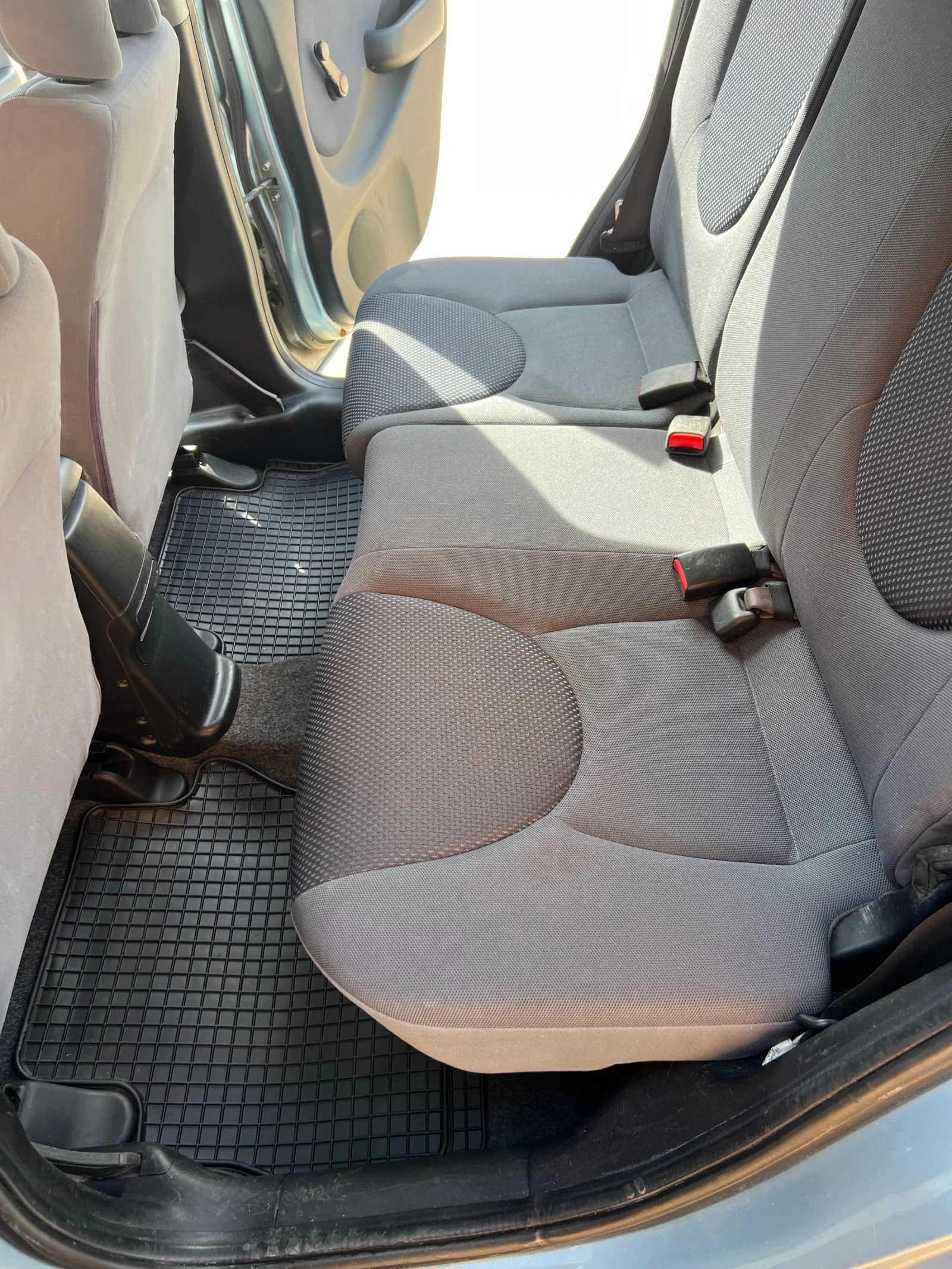 Honda Jazz 1.2, снимка 11 - Автомобили и джипове - 54692225