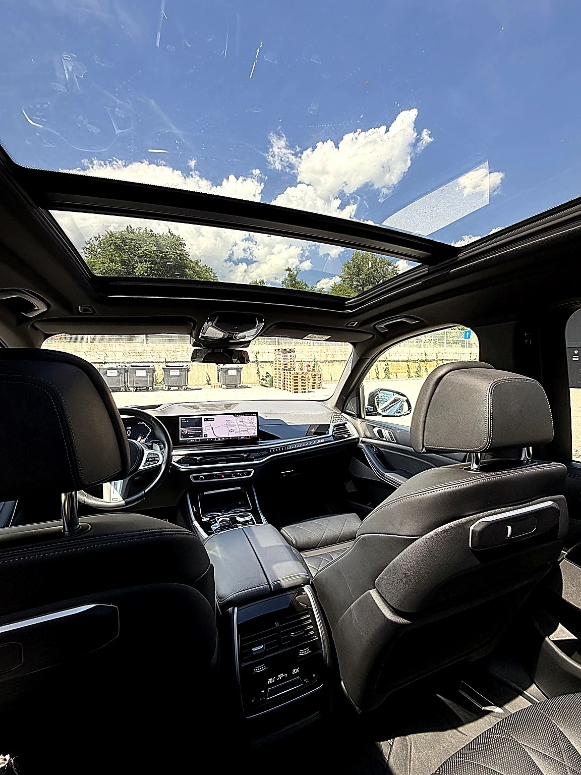 BMW X5M  XDRIVE* PANO* KEYLESS* DISTR* HARMON* CARPLAY* , снимка 14 - Автомобили и джипове - 54914672