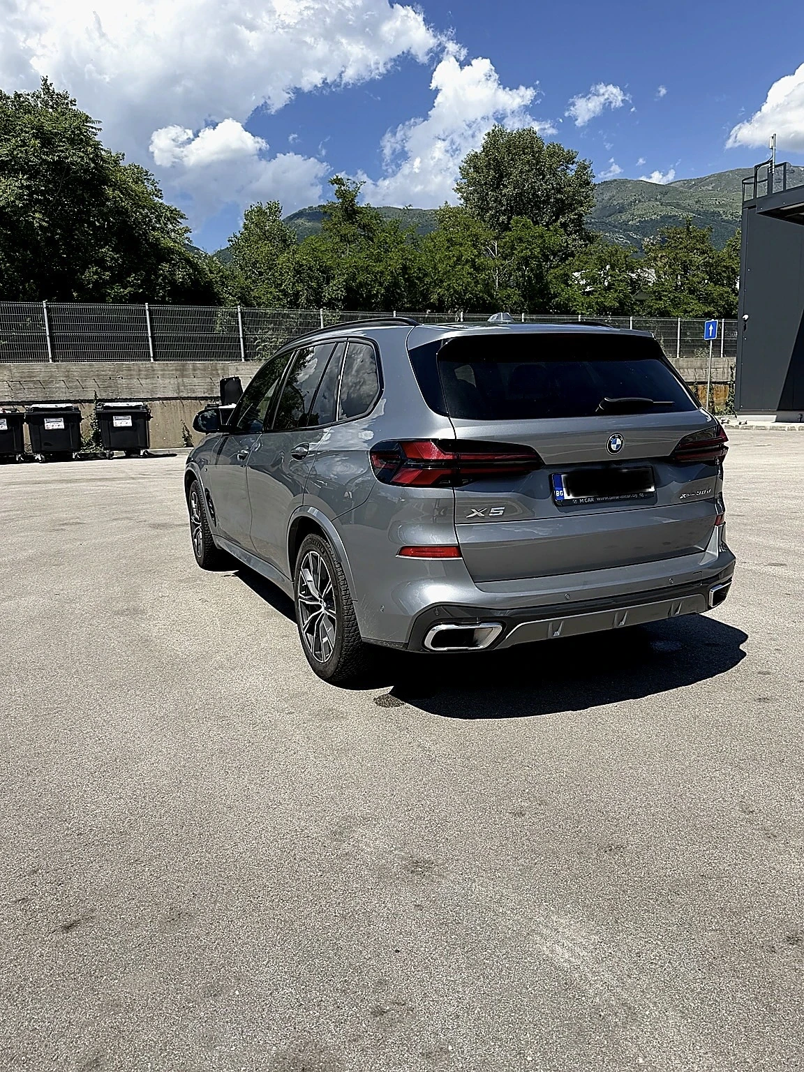 BMW X5M  XDRIVE* PANO* KEYLESS* DISTR* HARMON* CARPLAY* , снимка 7 - Автомобили и джипове - 54914672