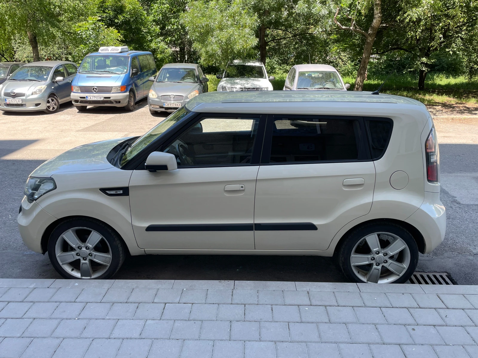 Kia Soul 1.6, снимка 4 - Автомобили и джипове - 54993541