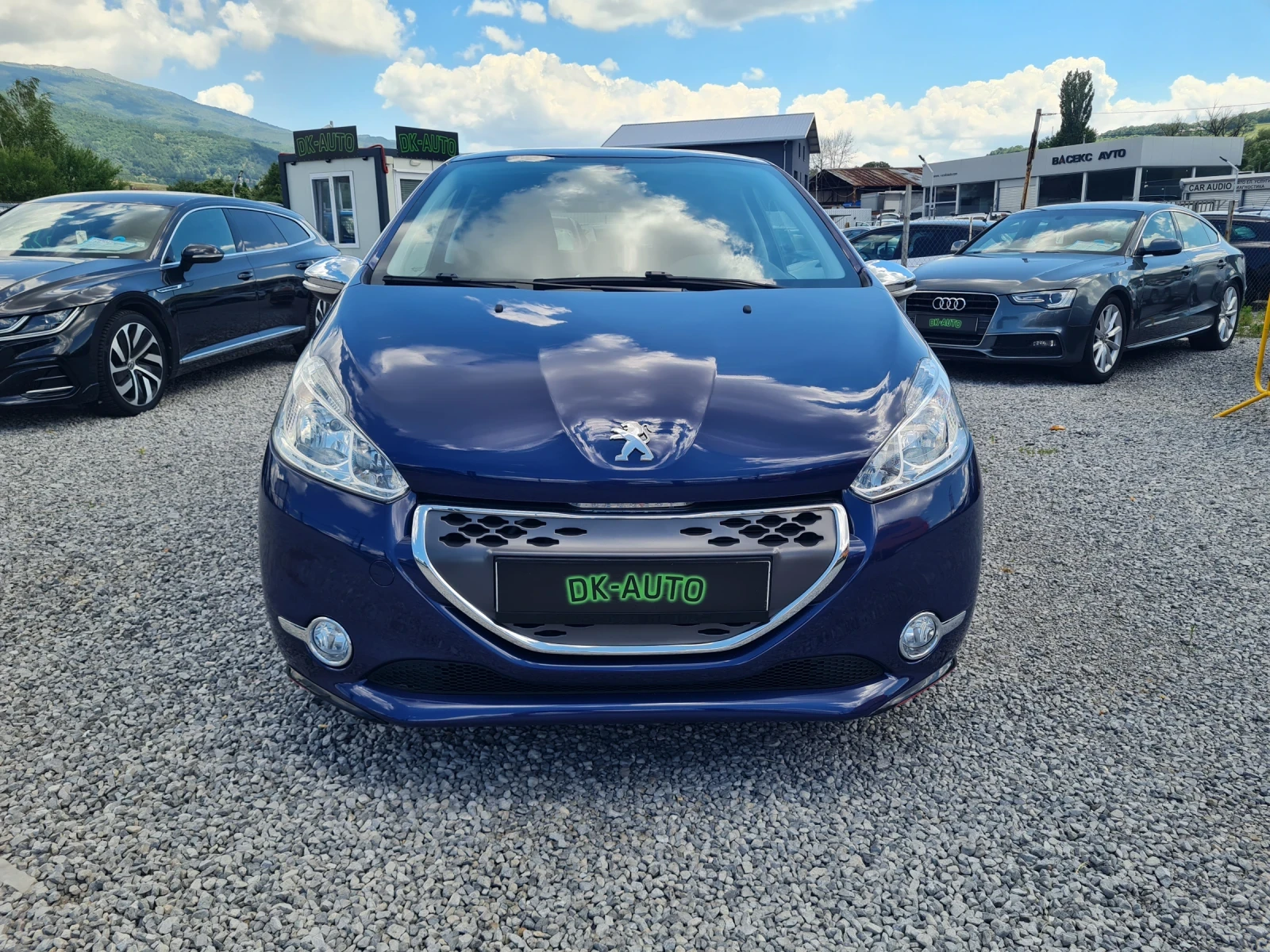 Peugeot 208 e-HDI!!AUTOMATIC!!TEMPOMAT!!NAVI!!