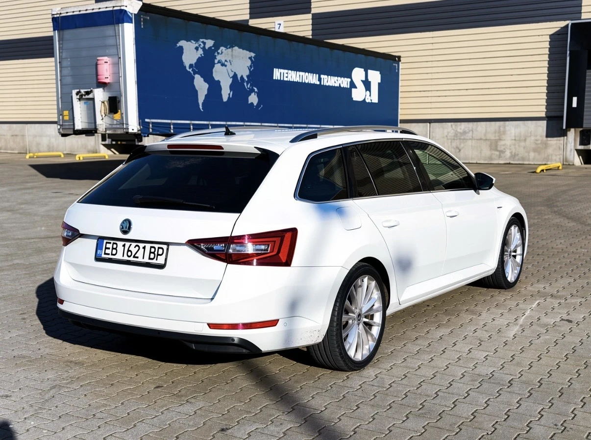 Skoda Superb 2.0TDI LAURIN & KLEMENT 2016, снимка 5 - Автомобили и джипове - 55190861