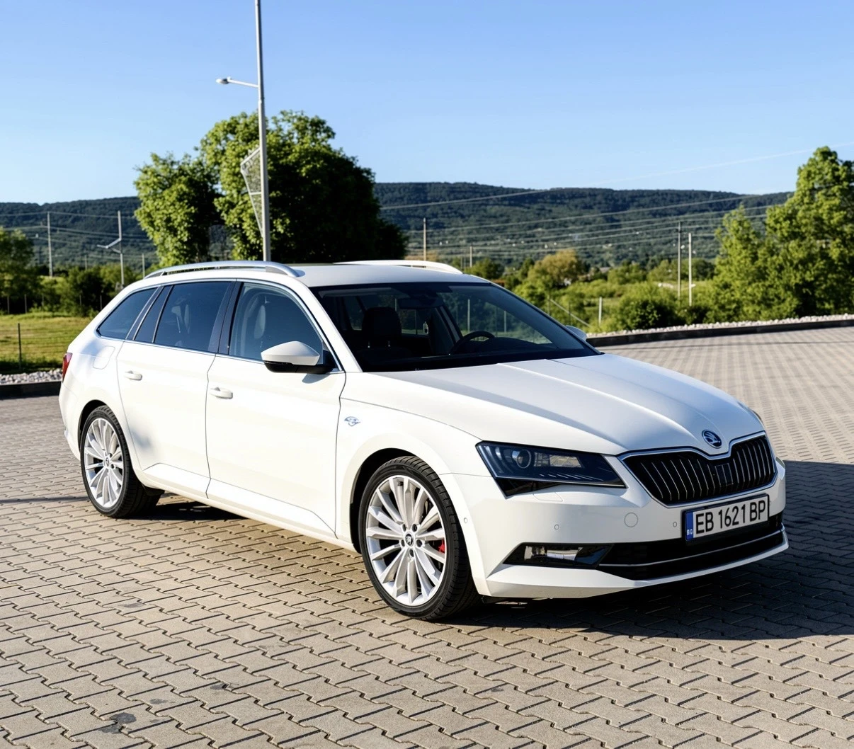 Skoda Superb 2.0TDI LAURIN & KLEMENT 2016, снимка 3 - Автомобили и джипове - 55190861