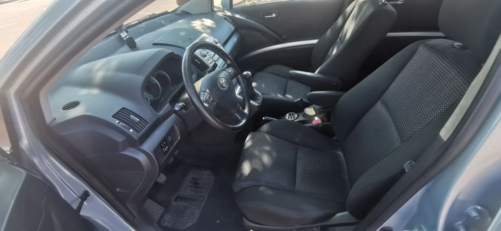 Toyota Corolla verso D cad, снимка 4 - Автомобили и джипове - 55196418