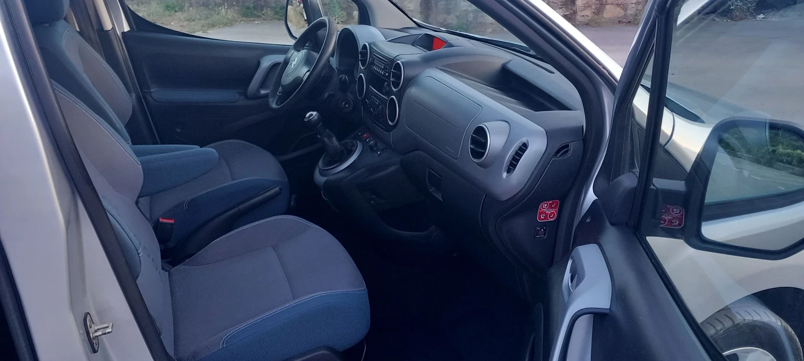 Citroen Berlingo 1.6 benzin , снимка 11 - Автомобили и джипове - 55246674