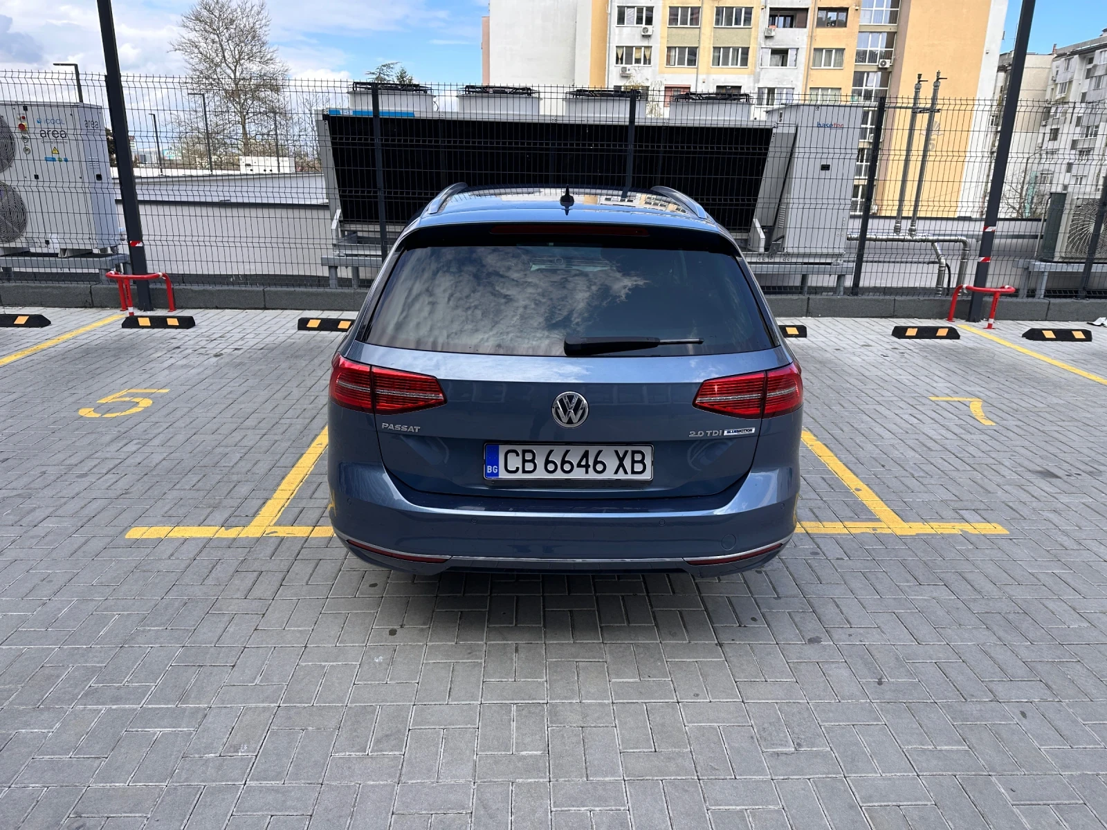 VW Passat Highline, снимка 11 - Автомобили и джипове - 55423984