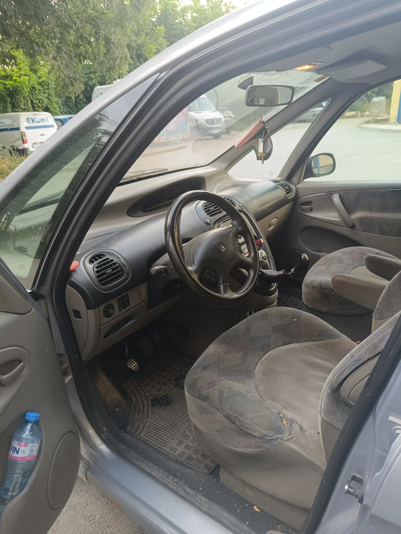 Citroen Xsara picasso 2.0 HDI, снимка 7 - Автомобили и джипове - 55435392