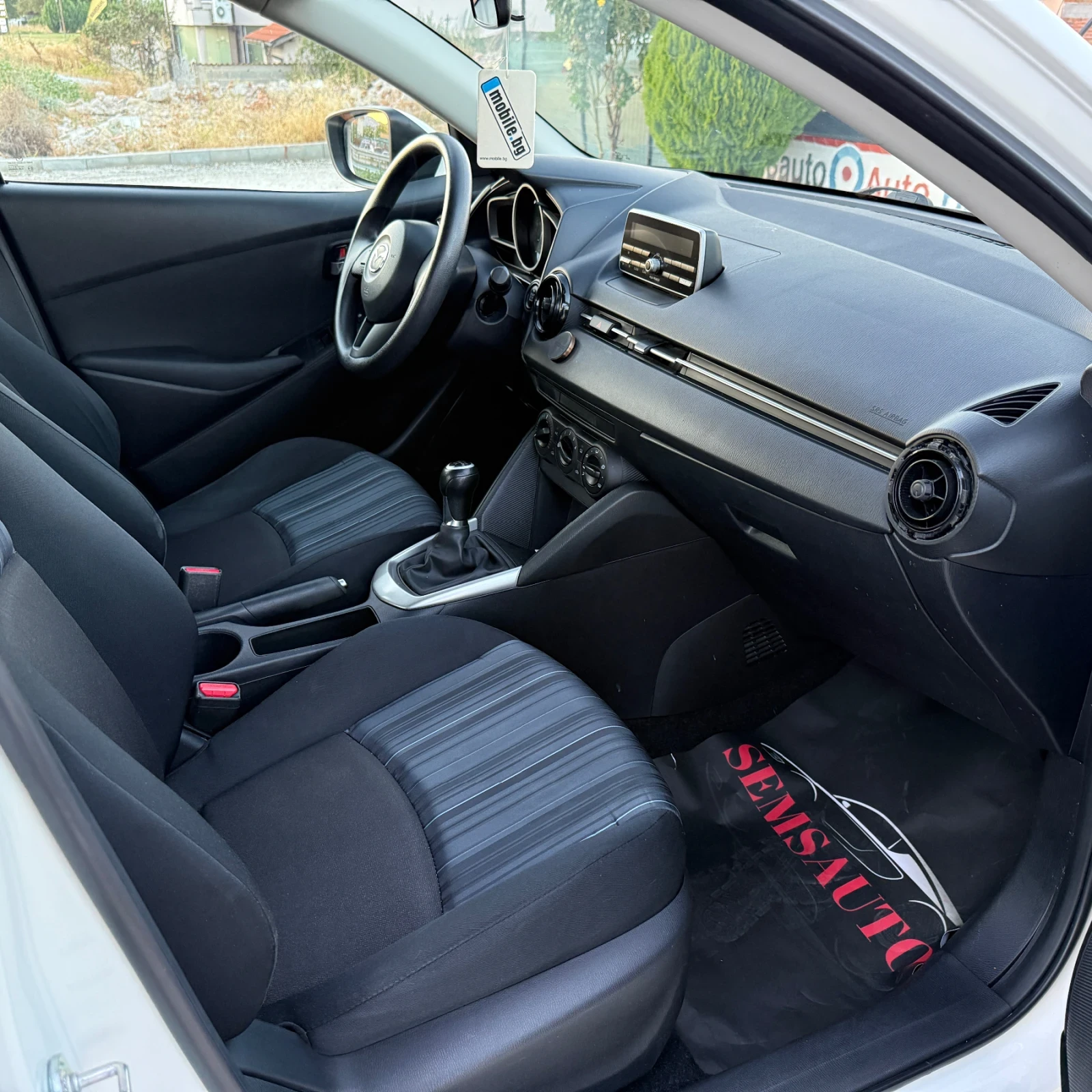 Mazda 2 1.5i Prime-Line, снимка 11 - Автомобили и джипове - 56030498