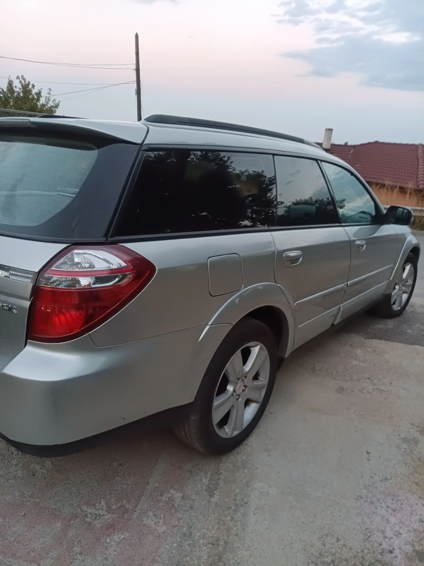 Subaru Outback 2.5 BiFuel, снимка 5 - Автомобили и джипове - 56167639