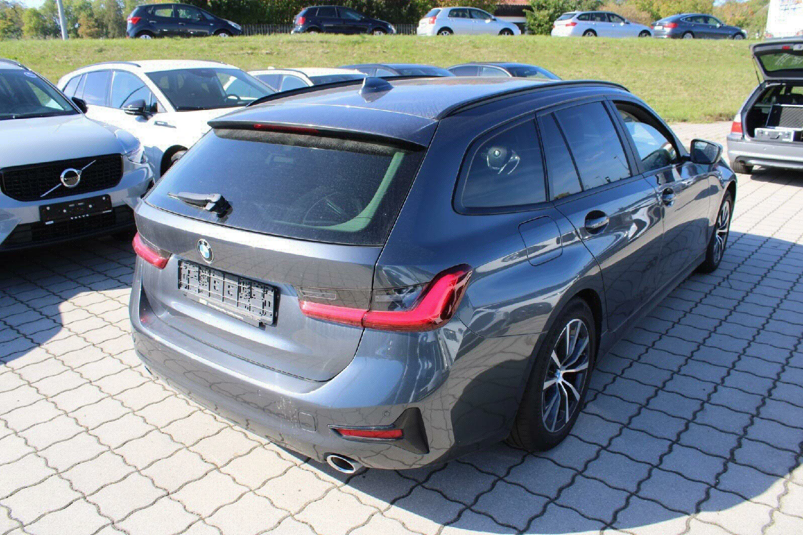 BMW 320 Touring Avantage Navi LED, снимка 3 - Автомобили и джипове - 56266674