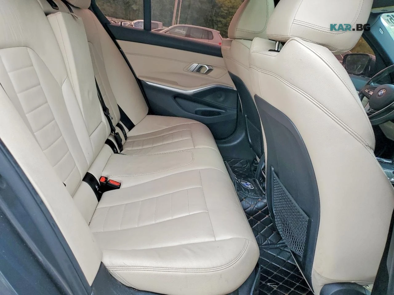 BMW 330 xDrive* HIFI* , снимка 10 - Автомобили и джипове - 56576989