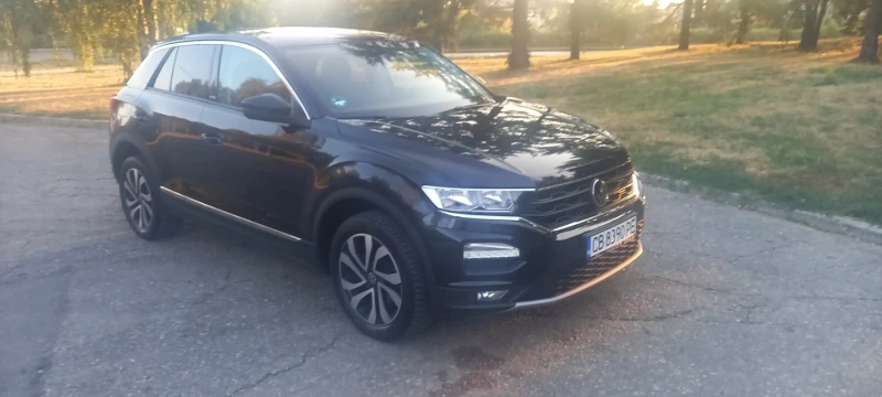 VW T-Roc 1.5 TFSI, снимка 1 - Автомобили и джипове - 47045896