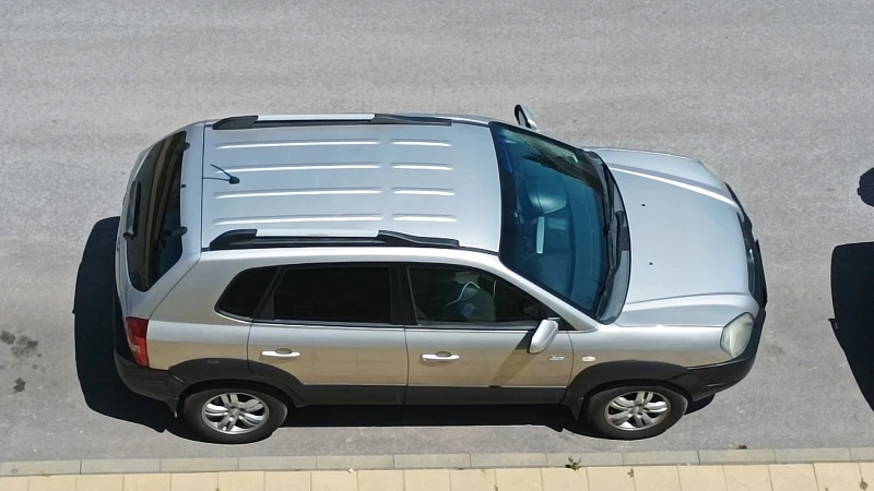 Hyundai Tucson 4x4, снимка 2 - Автомобили и джипове - 52070612