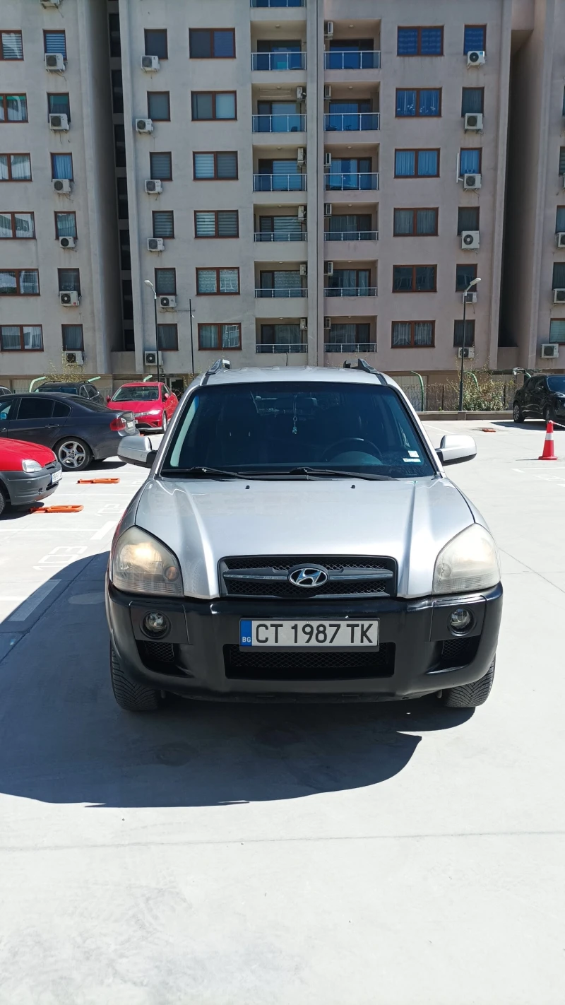 Hyundai Tucson 4x4, снимка 4 - Автомобили и джипове - 52070612