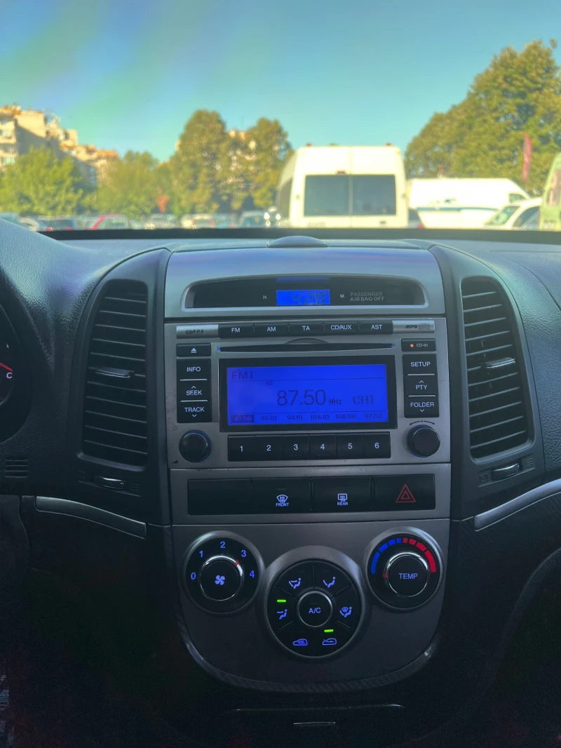 Hyundai Santa fe 2.2 CRDI, снимка 9 - Автомобили и джипове - 52171536