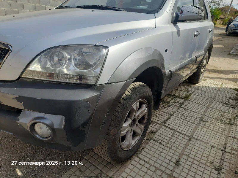 Kia Sorento 2.5, снимка 2 - Автомобили и джипове - 52311588