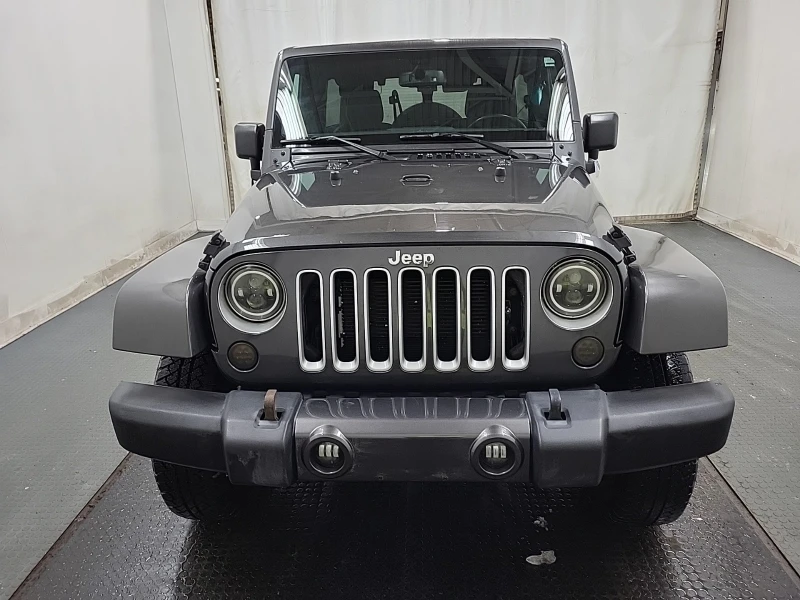 Jeep Wrangler * UNLIMITED SAHARA* CARFAX* , снимка 2 - Автомобили и джипове - 53204796