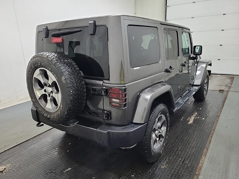 Jeep Wrangler * UNLIMITED SAHARA* CARFAX* , снимка 5 - Автомобили и джипове - 53204796