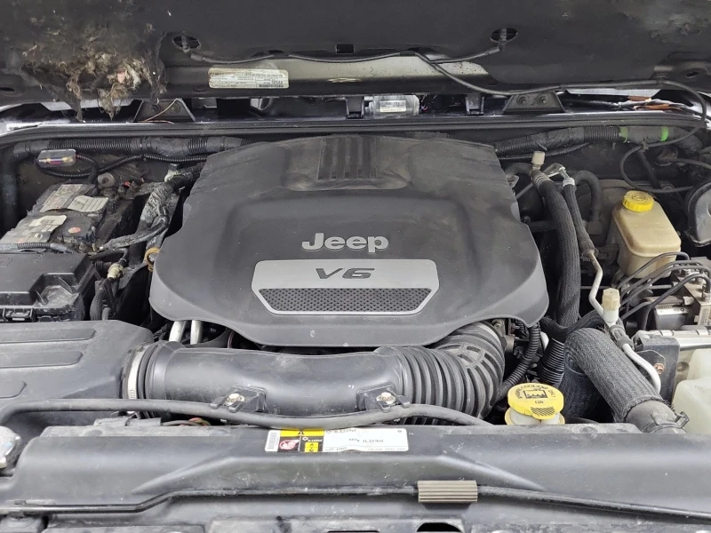 Jeep Wrangler * UNLIMITED SAHARA* CARFAX* , снимка 14 - Автомобили и джипове - 53204796