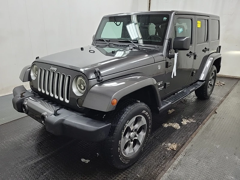 Jeep Wrangler * UNLIMITED SAHARA* CARFAX* 