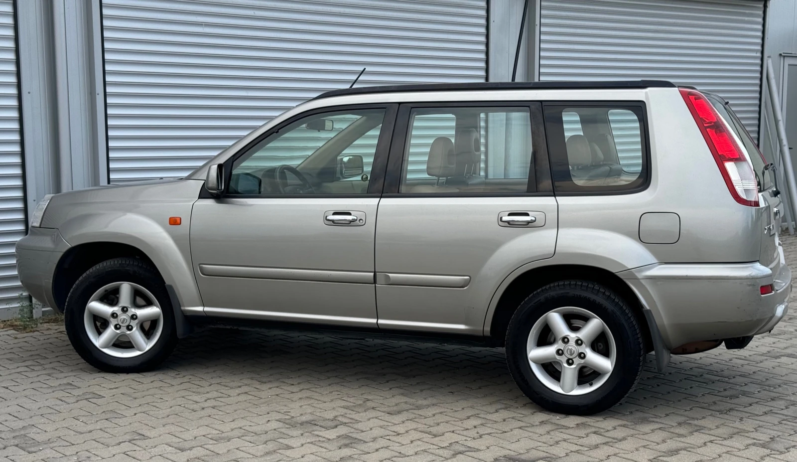 Nissan X-trail 2, 0i GPL, 140ps, автомат, кожа, пано, климатрон., - изображение 3