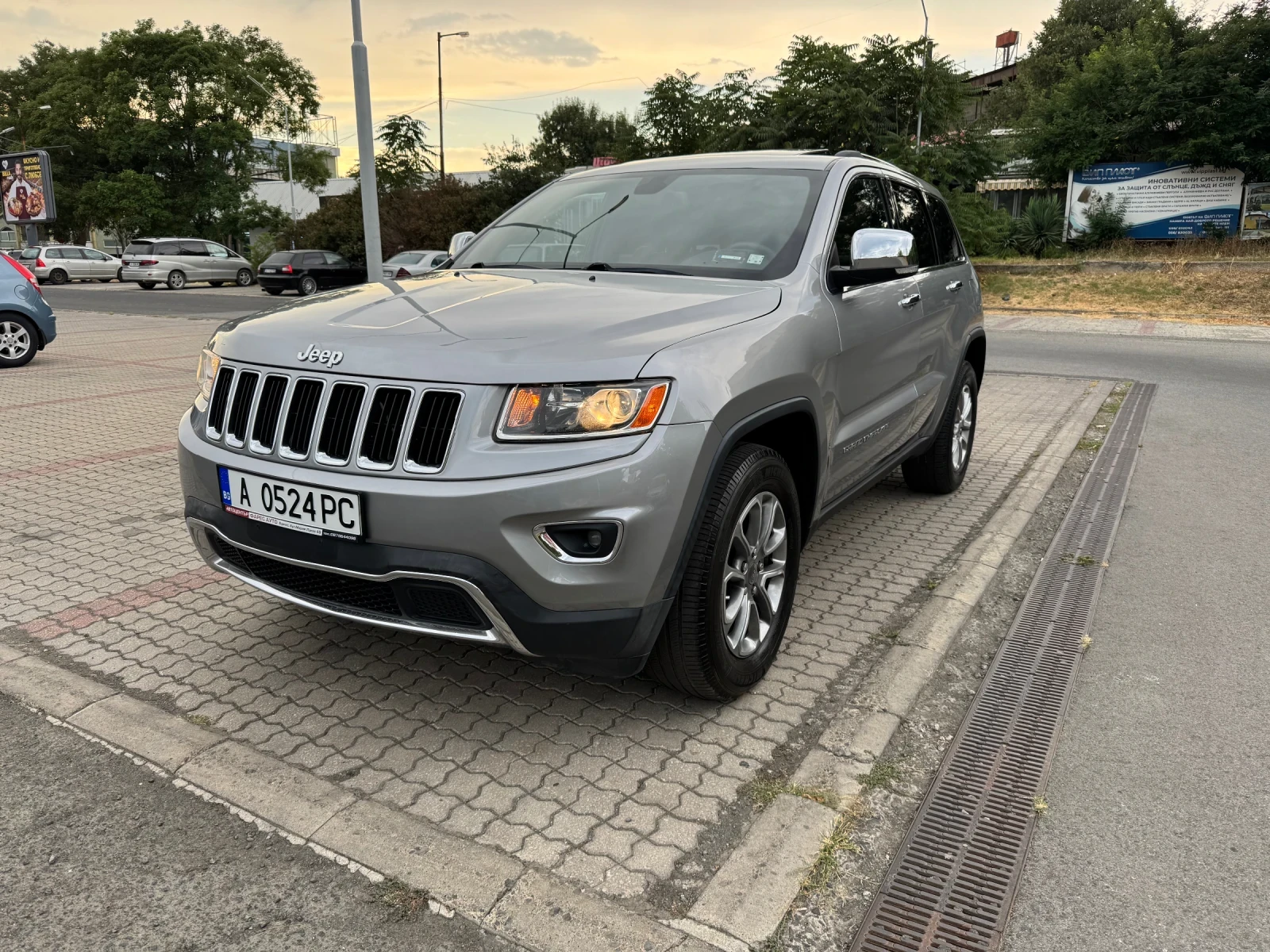 Jeep Grand cherokee 3.6 Limited 4x4 8zf реални километри ! - изображение 2